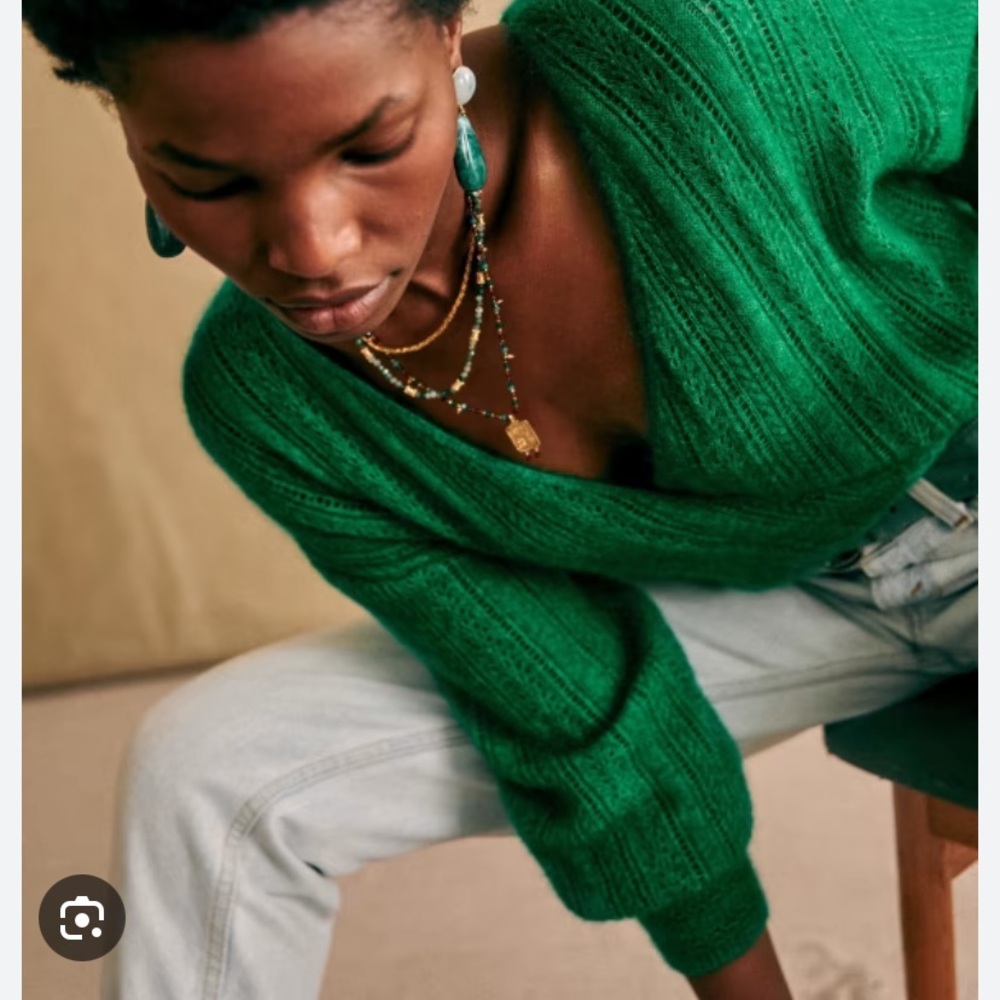 Sezane V-Neck Sweater in Rich Green